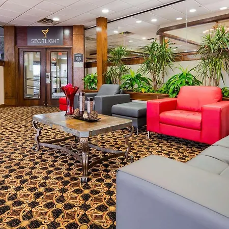 Broadway Inn & Suites